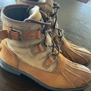 UGG | Shoes | Ugg Tan And Brown Laceup Ankle Boots | Poshmark display picture 2
